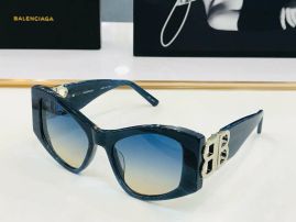 Picture of Balenciga Sunglasses _SKUfw55116079fw